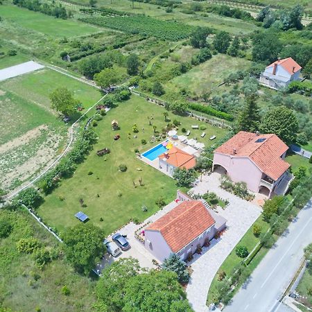 Villa Thousand Roses Lovorno Dış mekan fotoğraf